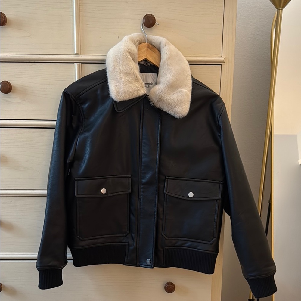 Abercrombie vegan leather bomber jacket with faux fur removable collar